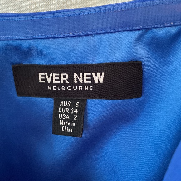 Elegant evening dress Ever New Melbourne - Picture 3 of 3